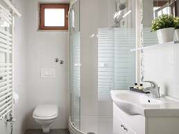 Villa Rosy Comfortable Holiday Residence