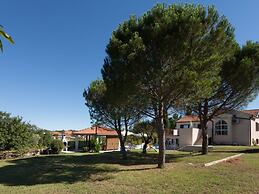 Villa Rosy Comfortable Holiday Residence