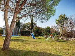 Villa Rosy Comfortable Holiday Residence