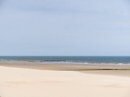 Beautiful Chalet in Middelkerke, 300m From the sea