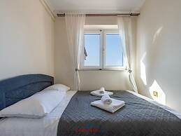 Donatella -apt 2- met Zeezicht