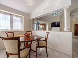 Donatella -apt 2- met Zeezicht