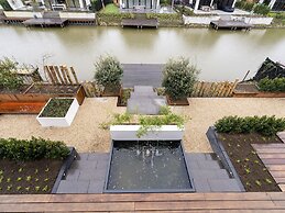 Water Villa With Jetty Near Harderwijk