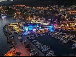 Apartments Pezo - Superior Two Bedroom Apartment With Balcony