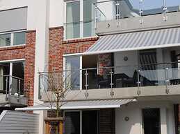 Deck 3 Modern Retreat