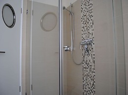 Deck 3 Modern Retreat