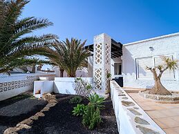 Belvilla by OYO Holiday Home in Arico El Nuevo