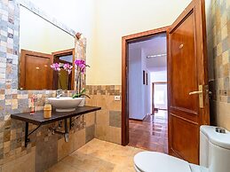 Belvilla by OYO Holiday Home in Arico El Nuevo