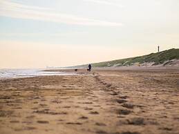 Beautiful Chalet Near the sea and Beach