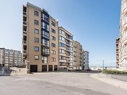 Apartment Apollo in Koksijde With sea View