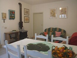 Belvilla by OYO Sassetta 6 Peonia