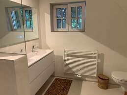 Holiday Home in Vlaanderen With Garden