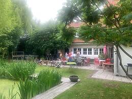 Holiday Home in Vlaanderen With Garden