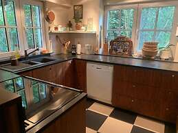 Holiday Home in Vlaanderen With Garden