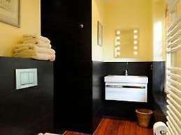 Holiday Home in Vlaanderen With Garden