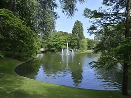 Holiday Home in Vlaanderen With Garden