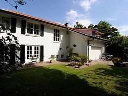 Holiday Home in Vlaanderen With Garden