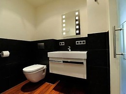 Holiday Home in Vlaanderen With Garden