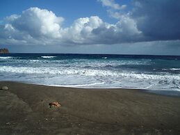 House in Paradisiacal Beach Area La Isleta, Nijar