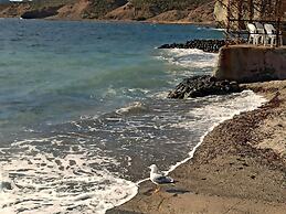 House in Paradisiacal Beach Area La Isleta, Nijar