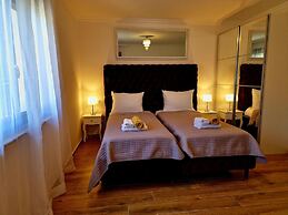 Villa With Swimming Pool and Fenced Garden