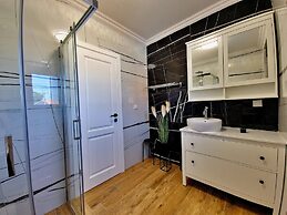 Villa With Swimming Pool and Fenced Garden