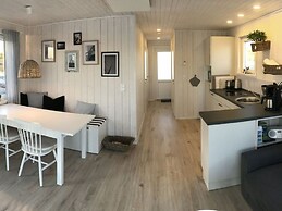 Houseboat Comfortable Vacation Home