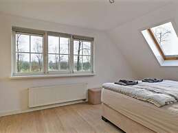 Villa With Garden Near Zeewolde