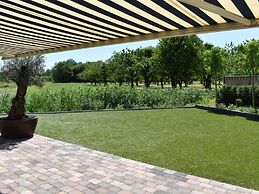 Villa With Garden Near Zeewolde