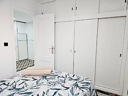 Spacious Holiday Home With Shared Pool