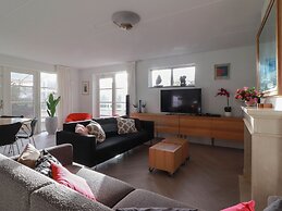 Modern Villa in Makkum With Garden