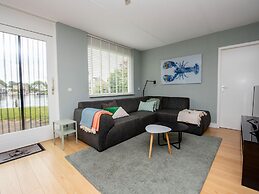Spacious Holiday Home With Private Jetty