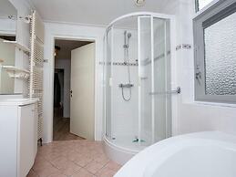Spacious Holiday Home With Private Jetty