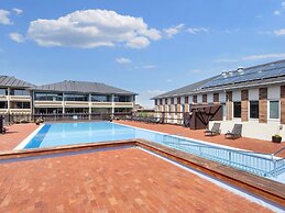 Hotel Fano With Free Access to Park