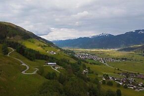 Apartment in Kaprun Near Ski Slopes