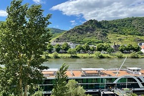 Penthouse Moselle Jewel I