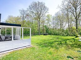 Cozy Holiday Home With hot tub on Texel