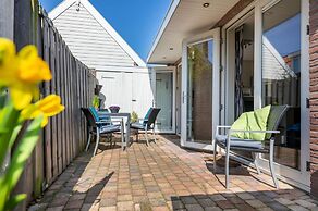 Lovely Holiday Home Near Center of Domburg