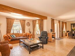 Belvilla by OYO Villa Nancy