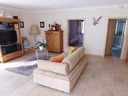 Holiday Apartment at the Rose Garden