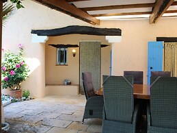 Cosy Holiday Home With Pool in Callian