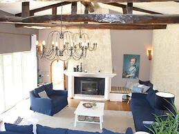 Cosy Holiday Home With Pool in Callian
