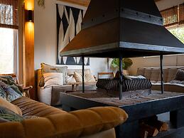 Beautiful Lodge With hot tub