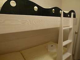 Deck 2 Modern Retreat