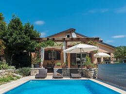 Charming Apartment in Rasa-labin