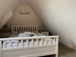 Vanta in the House aft Diek