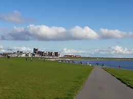 Coastal Hut No. 6 Comfortable Vacation Home