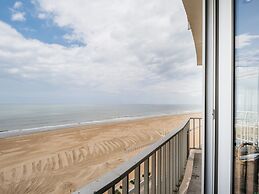 Apartment in Koksijde for 7 Person