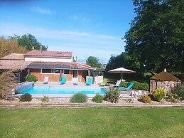 House Near Bonaguil Castle With Private Pool