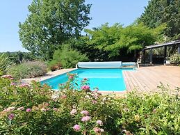 House Near Bonaguil Castle With Private Pool
